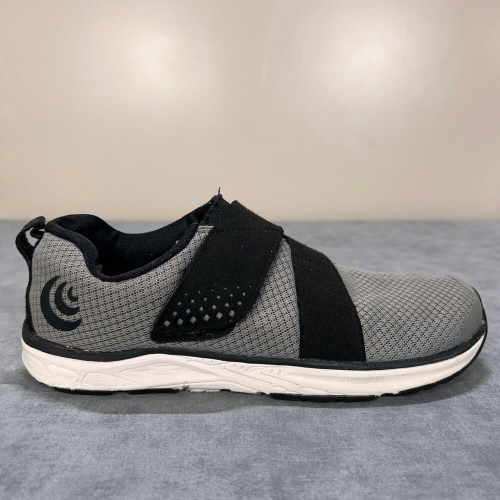 Topo Athletic COR Womens 9 Zero Drop Cross Training Shoes Grey Black Slip on